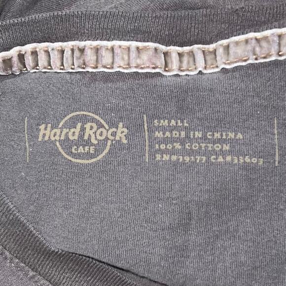 VTG Hard Rock Baltimore Distressed Double Guitar Single Stitch V-Neck Tee SM - Picture 10 of 10
